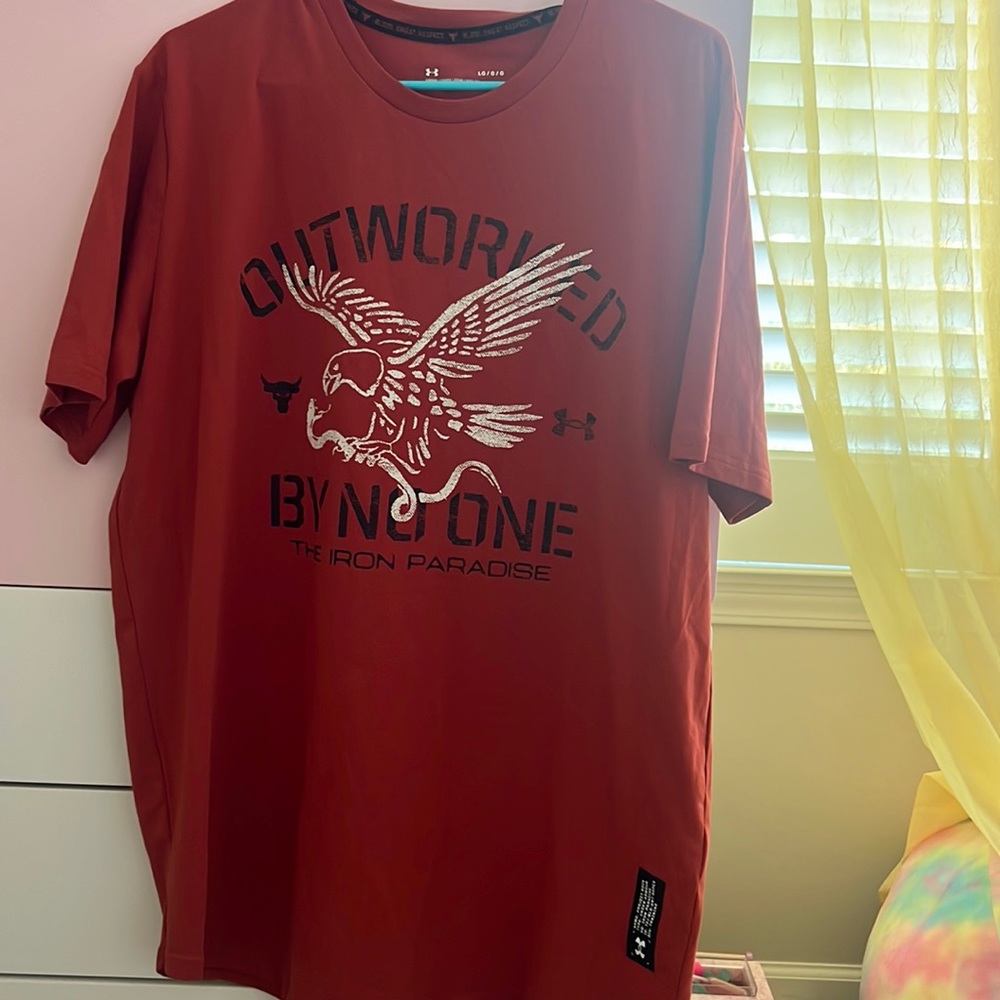 Men’s t shirt